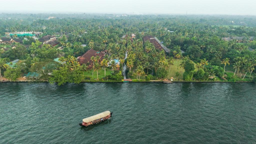 Lake Song Resort - 2