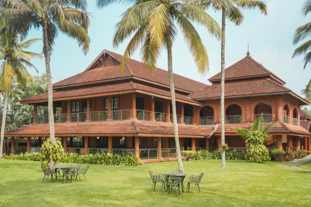 Lake Song Resort - 9