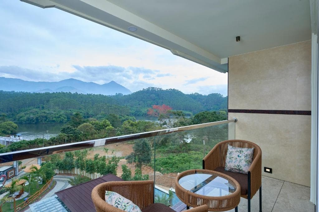 Eve Munnar Resort - 4