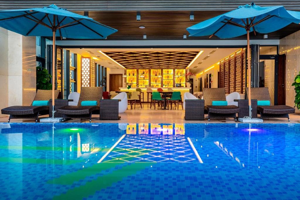 Maximilan hotel - 4