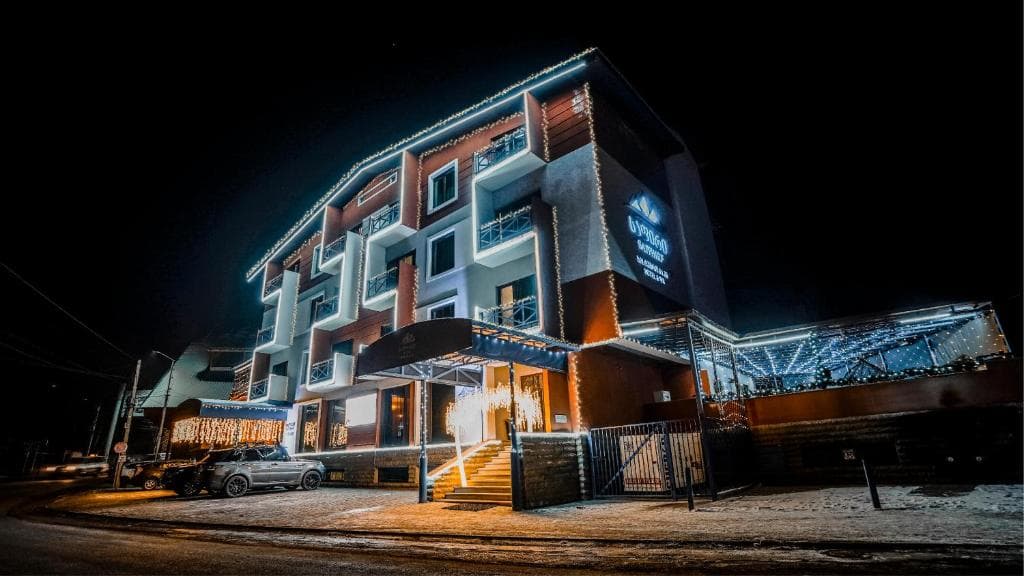 Sapphire Hotel - 3