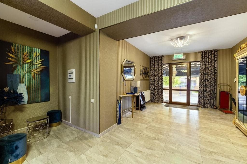 Sapphire Hotel - 6